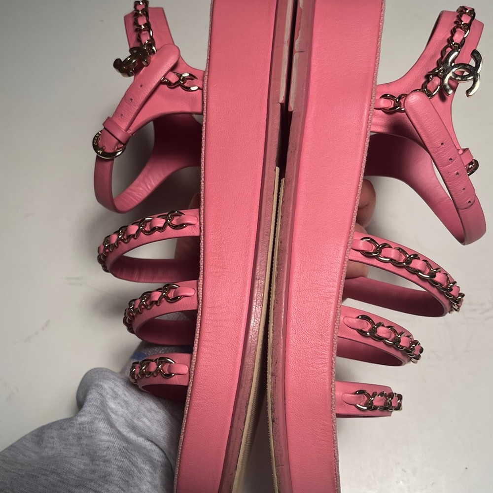 CHANEL Vibrant Pink Leather Sandals - Picture 5 of 8